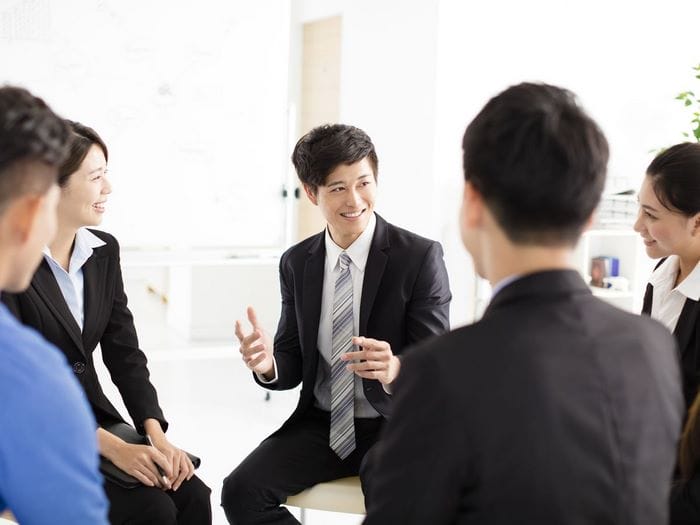 Put someone down as là cấu trúc phù hợp để viết/nói đánh giá ai đó theo một vai trò, vị trí hay đặc điểm nhất định