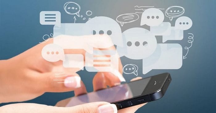 Điện thoại giúp con người dễ dàng kết nối, cập nhật kiến thức, thông tin ở mọi nơi
