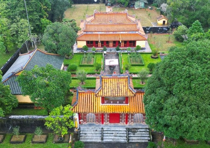 Lăng Gia Long, nơi yên nghỉ của vị vua đầu tiên của nhà Nguyễn