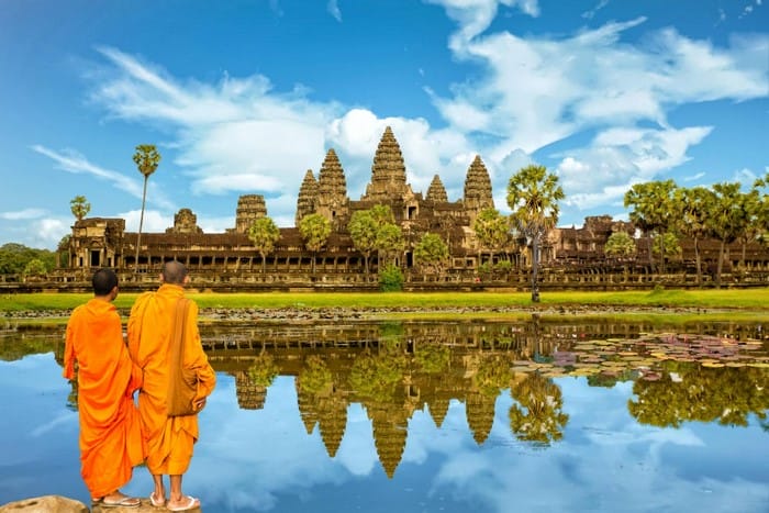 Suryavarman II là vị vua xây dựng đền Angkor Wat nổi tiếng tại Đông Nam Á