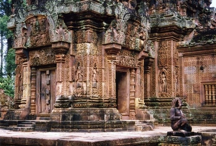 Ngôi đền Angkor Wat thờ thần Vishnu có ý nghĩa tâm linh sâu sắc